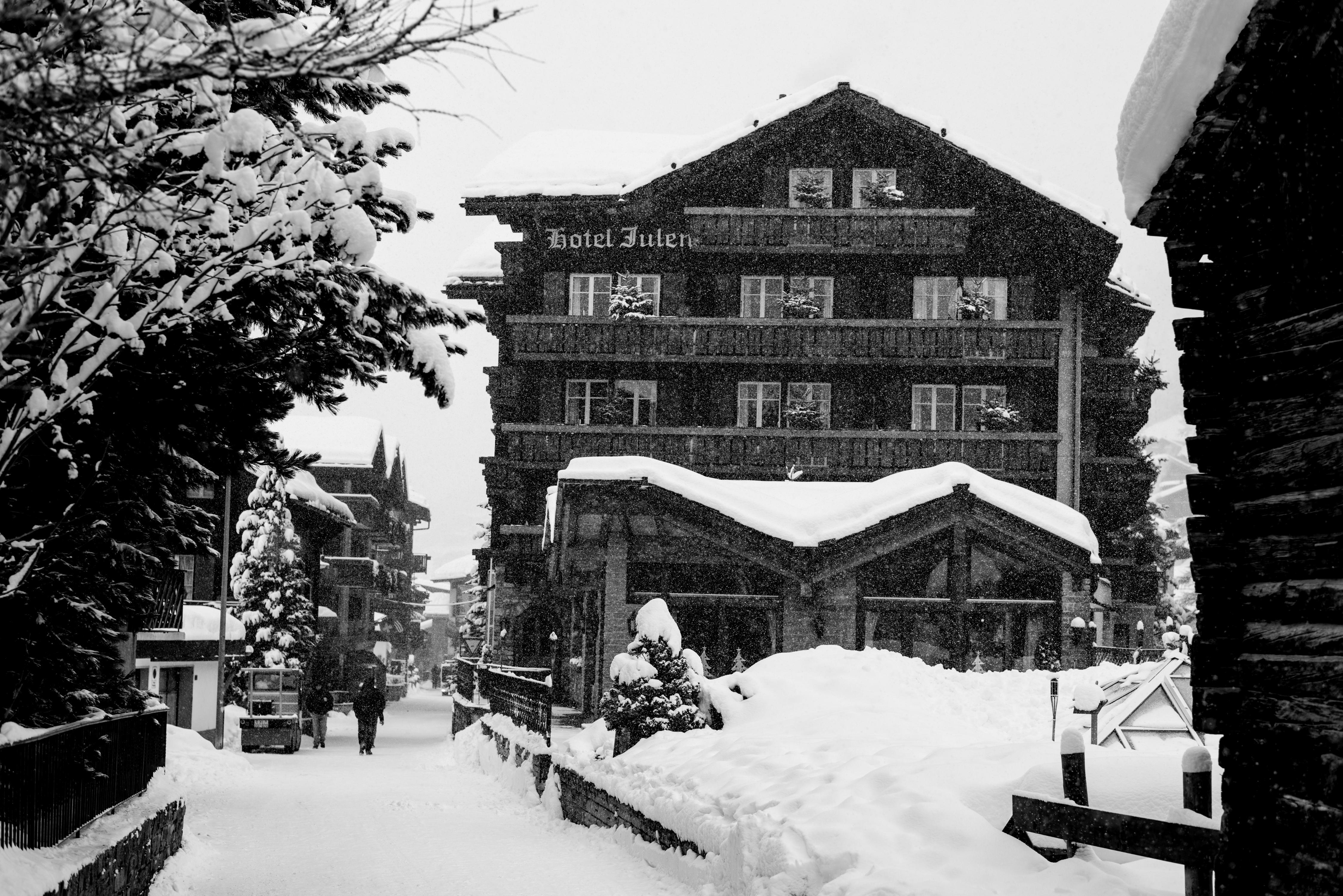 Tradition Julen Hotel Zermatt Bagian luar foto